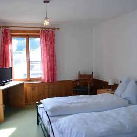 Posthotel Hotel 3*